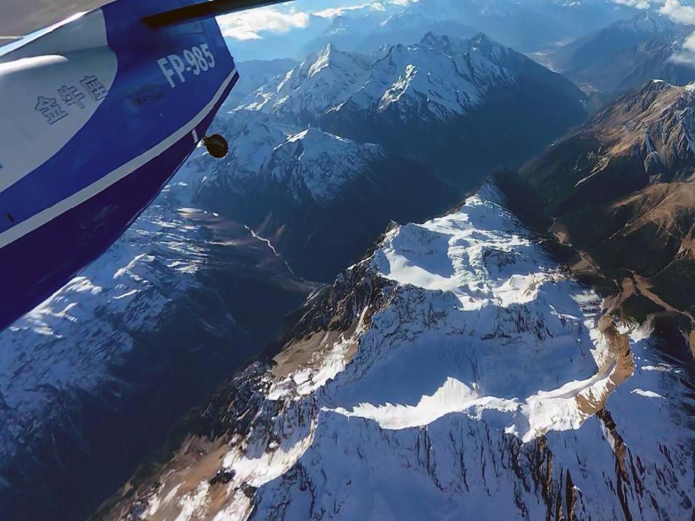 翼越雪山，货通四方！我国大型无人机开辟高原物流新“天路”